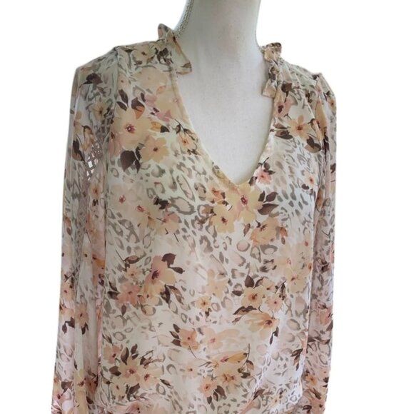 DAYTRIP Neutral Figure Flattering Floral Long Sleeve Top Size Medium - Picture 4 of 8